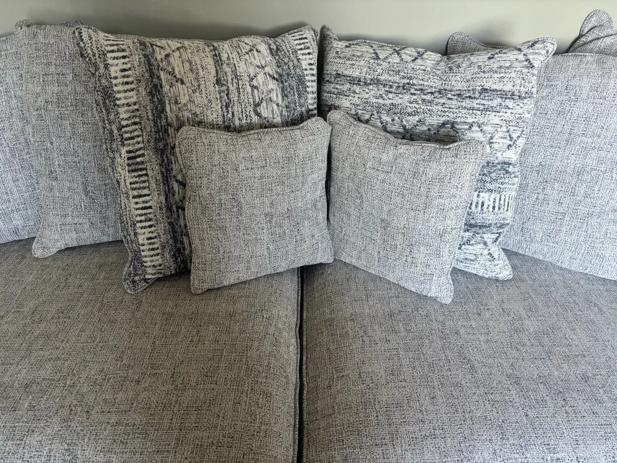 4 Seater Sofa - Image 3