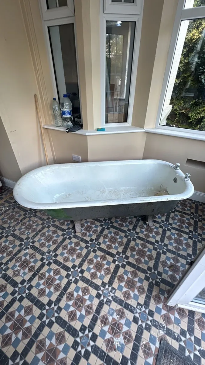 Cast iron bath