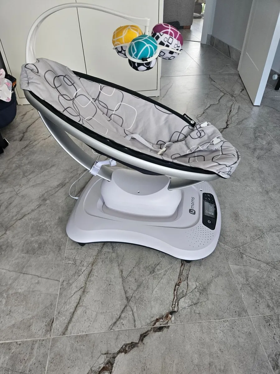 4moms mamaroo multi-motion baby swing - Image 3
