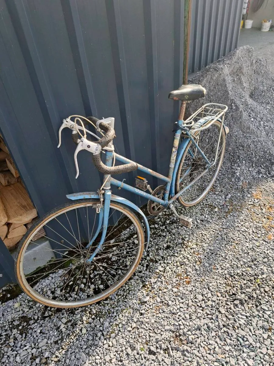 Lady's Raleigh Bike - Image 4