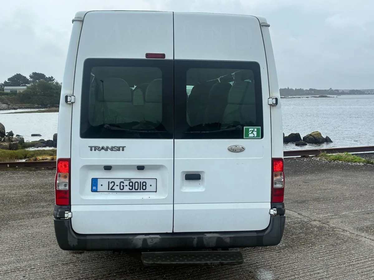 Ford transit - 16 seats - Image 2