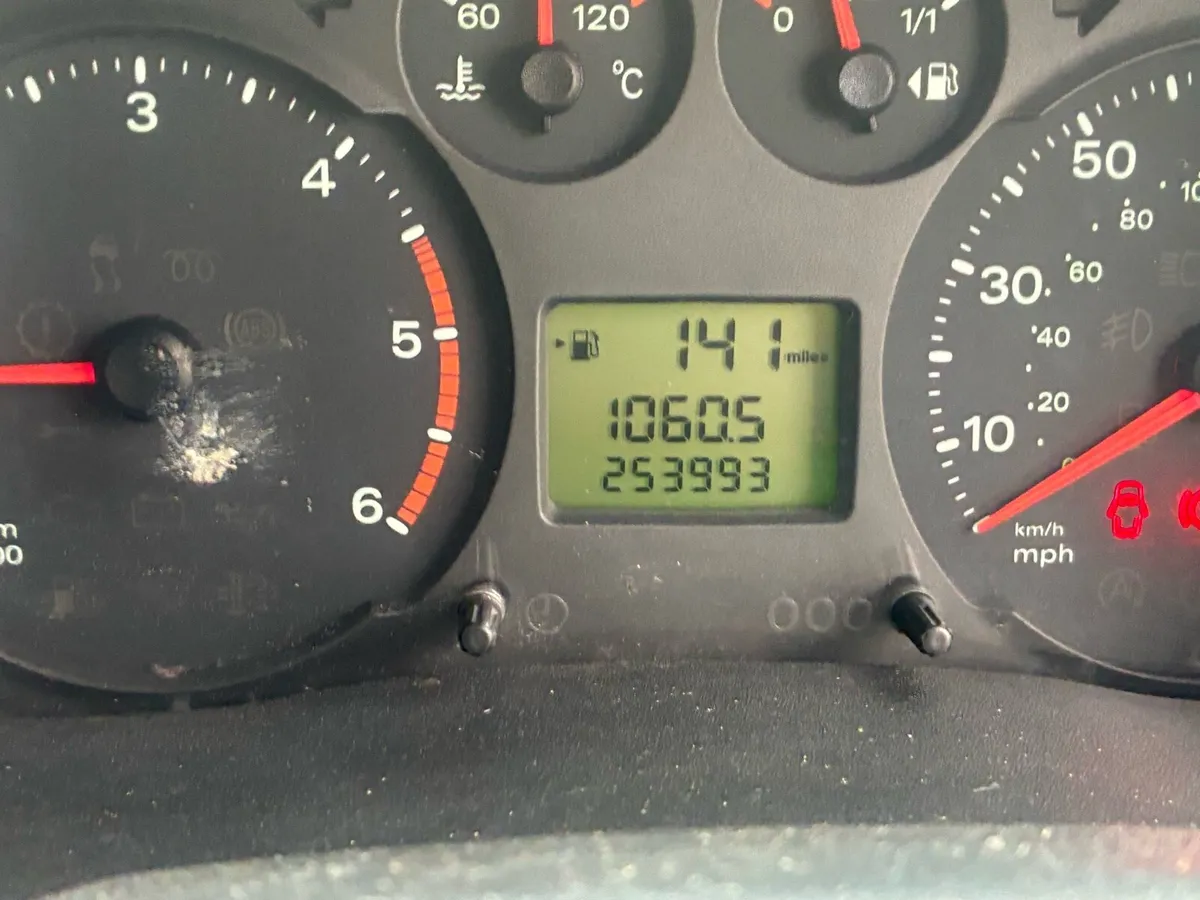 Ford transit - 16 seats - Image 4
