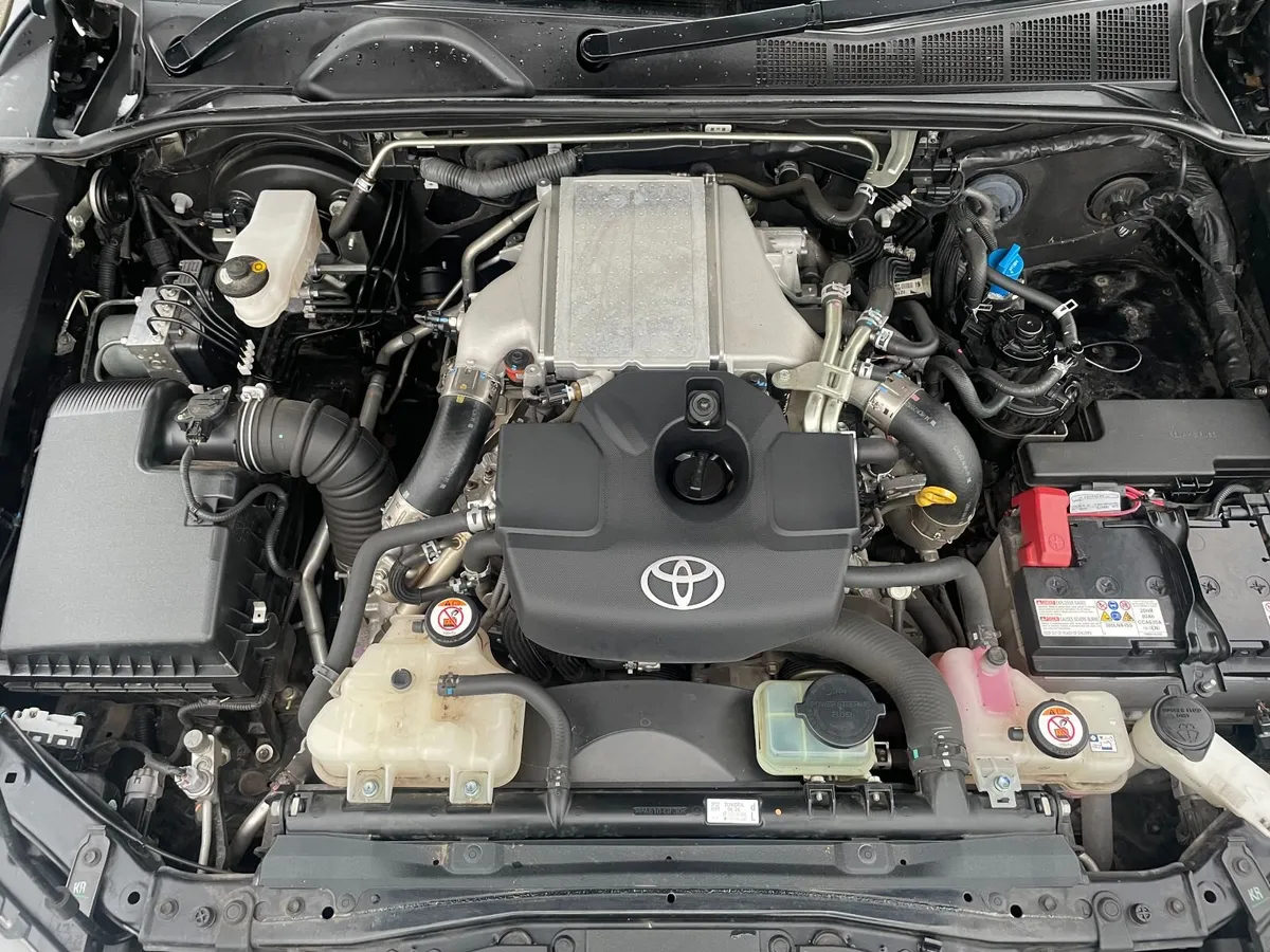 Toyota Hilux 2021 no VAT - Image 4