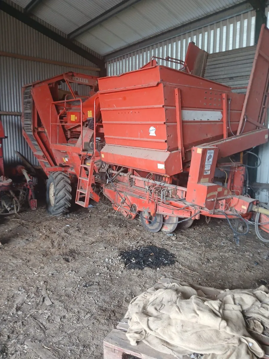 Potato Harvester, Hopper , Grader, Bagger. - Image 1