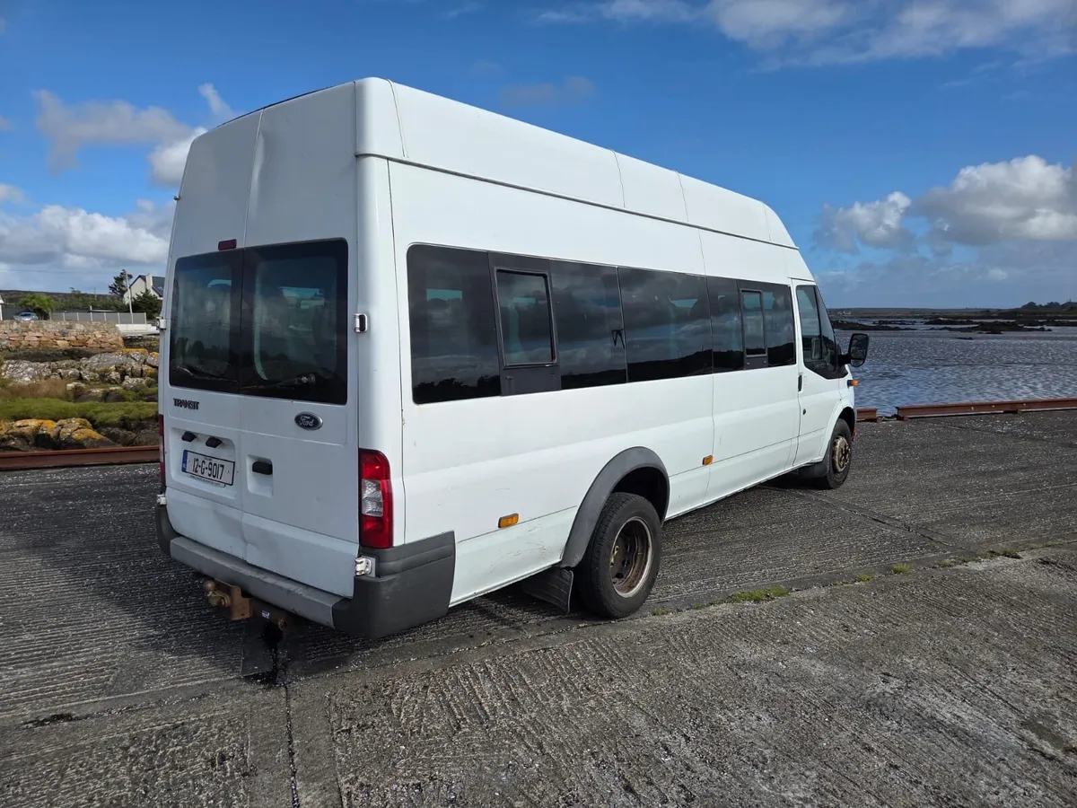 Ford transit - 16 seats - Image 4