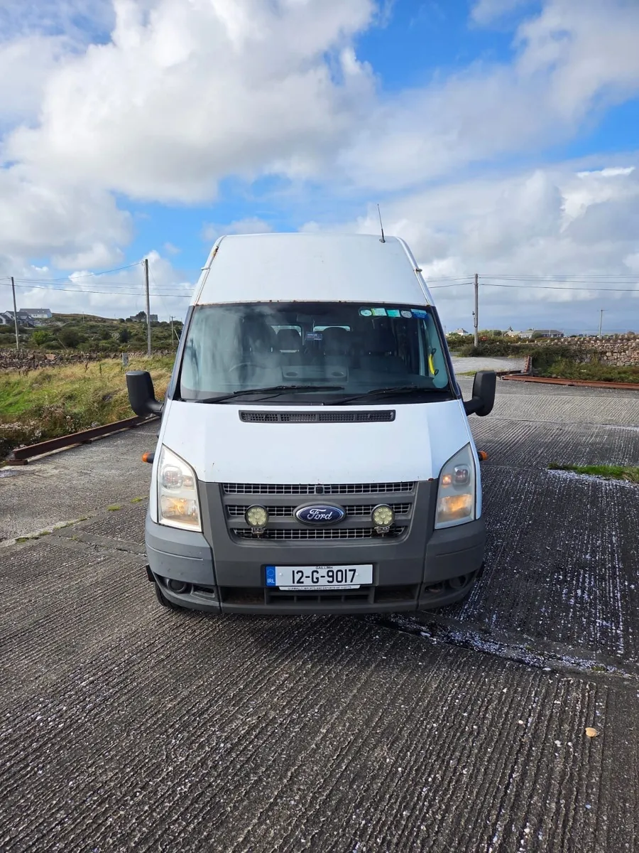 Ford transit - 16 seats - Image 2