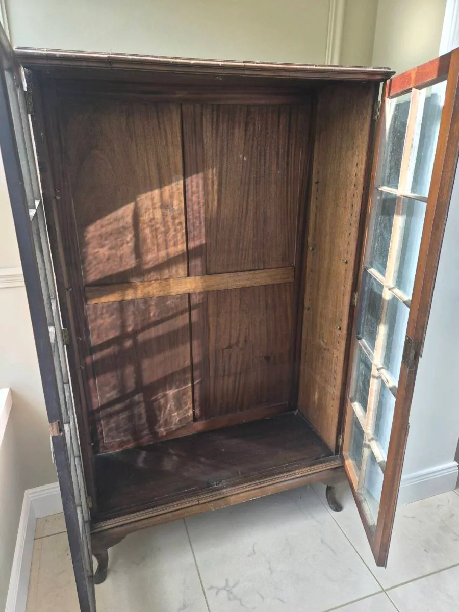 Free Cabinet - Image 2