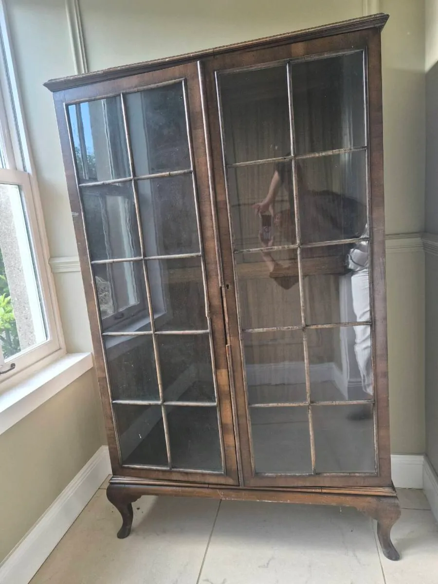 Free Cabinet - Image 1