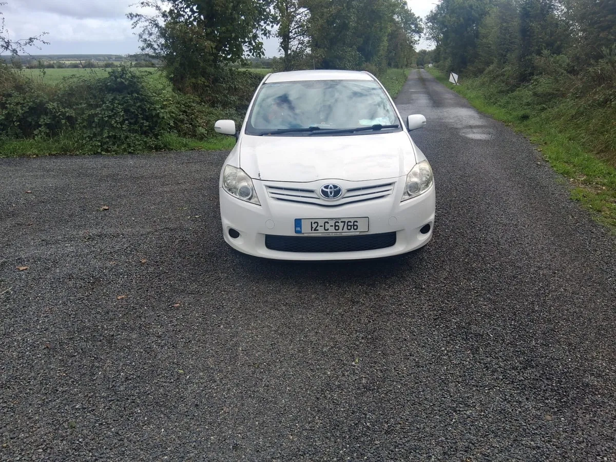 Toyota Auris Van - Image 1