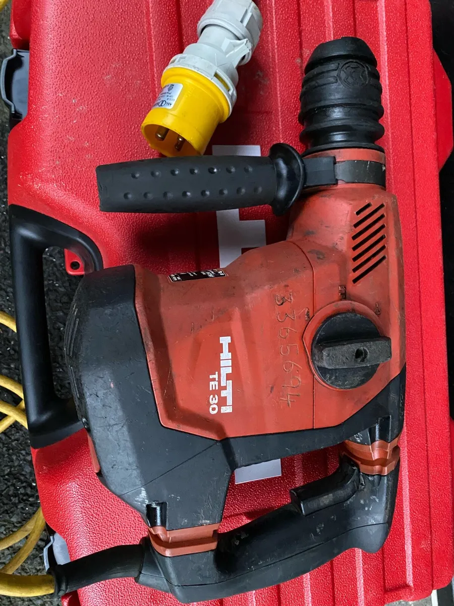 Hilti Te30 sds drill - Image 2