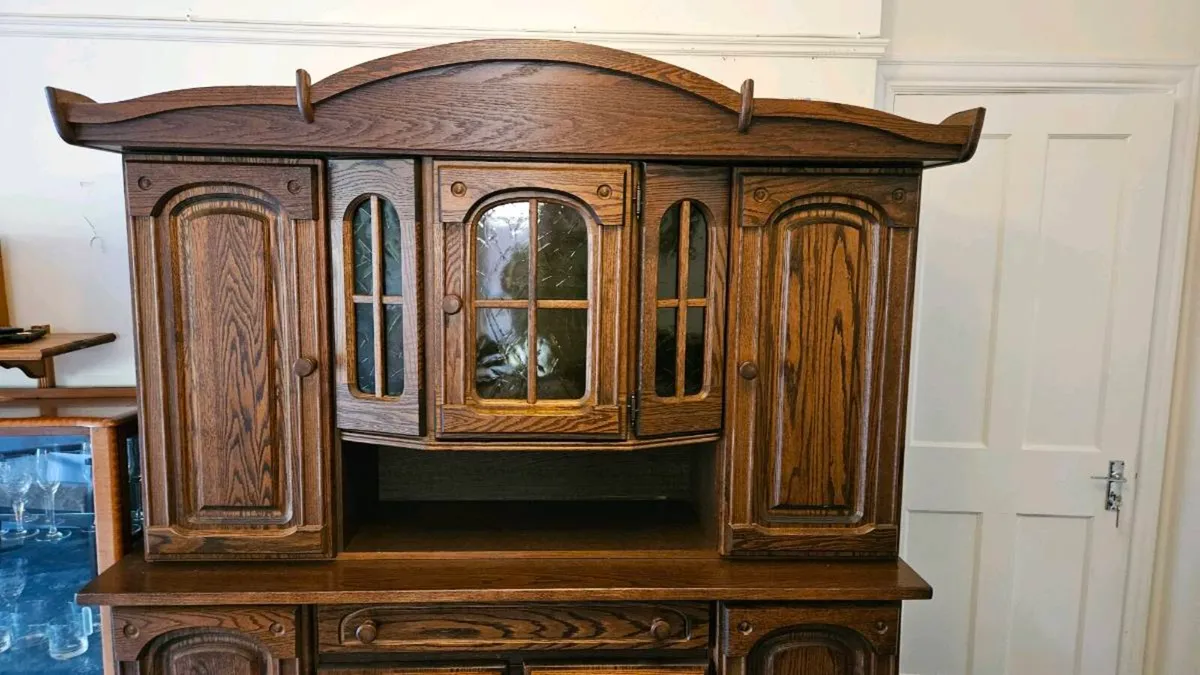 Solid hardwood sideboard - Image 2