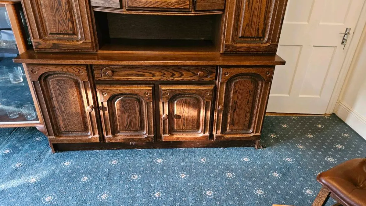 Solid hardwood sideboard - Image 3