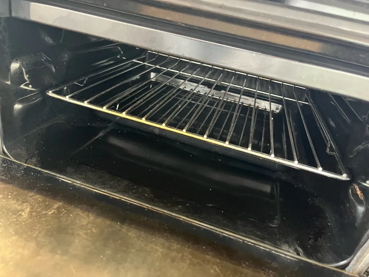 Electric oven - Image 3