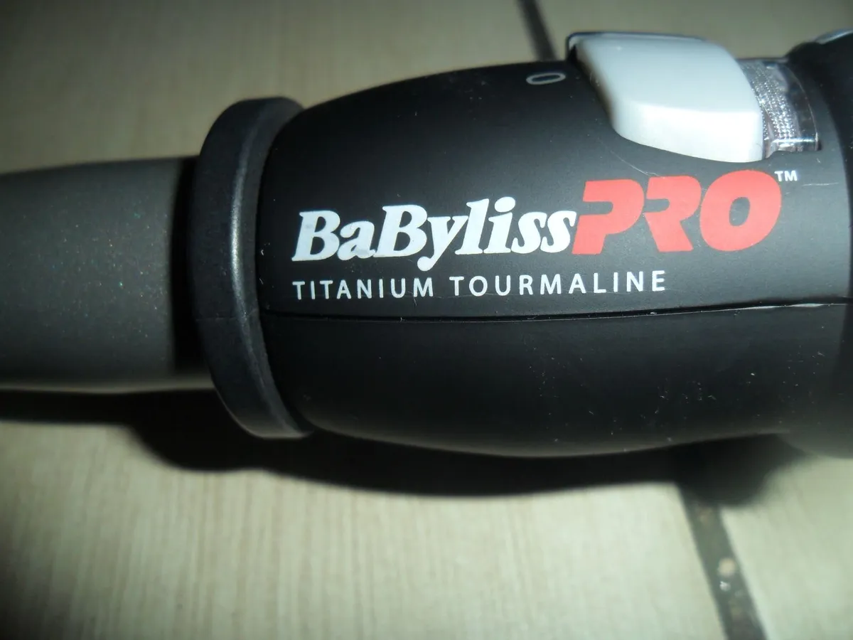 Curling Iron - Image 4