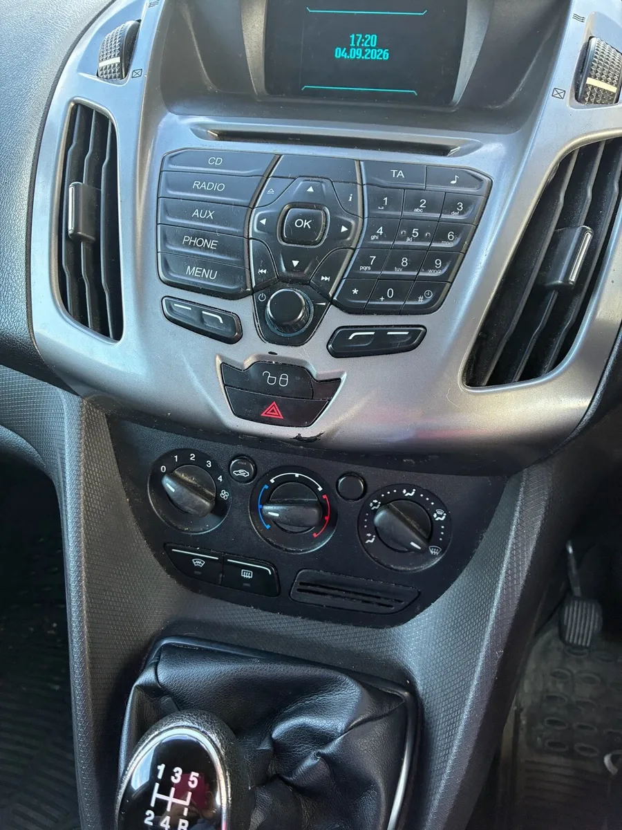 Refrigerated Ford transit connect van - Image 3