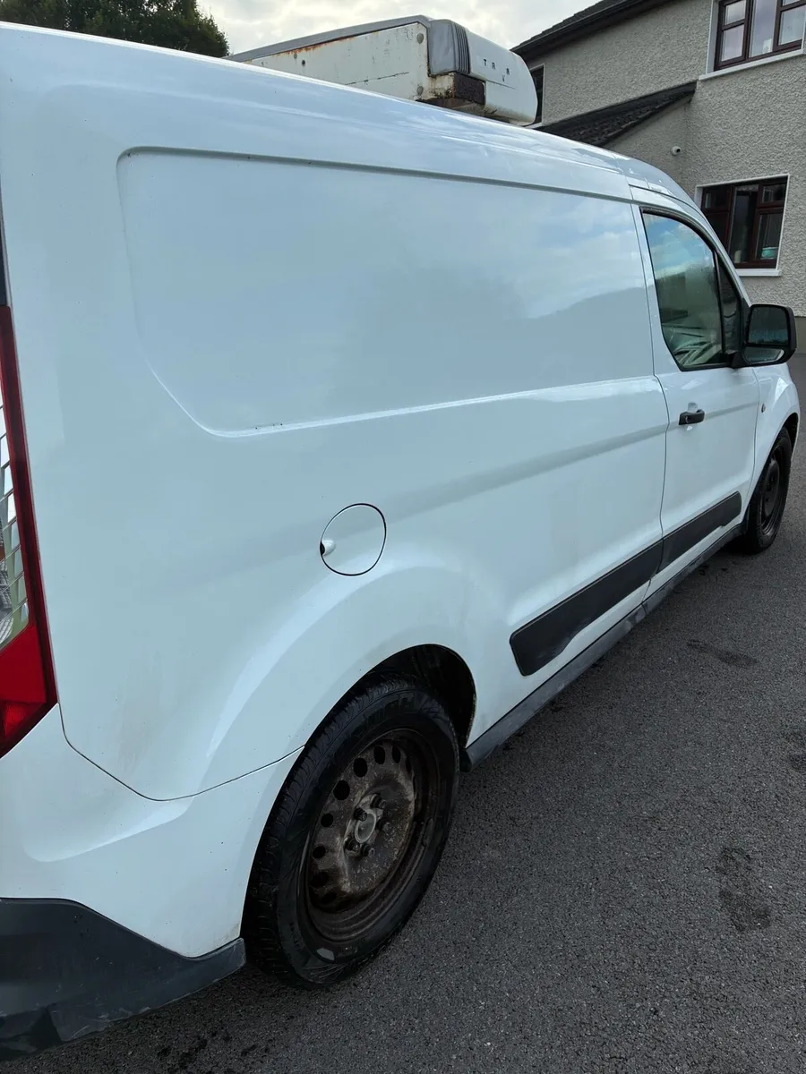 Refrigerated Ford transit connect van - Image 4