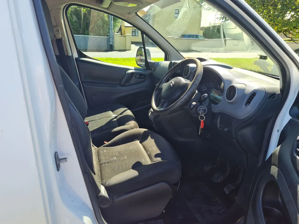 Citroen Berlingo 2011 ~ 3 SEATER - Image 4