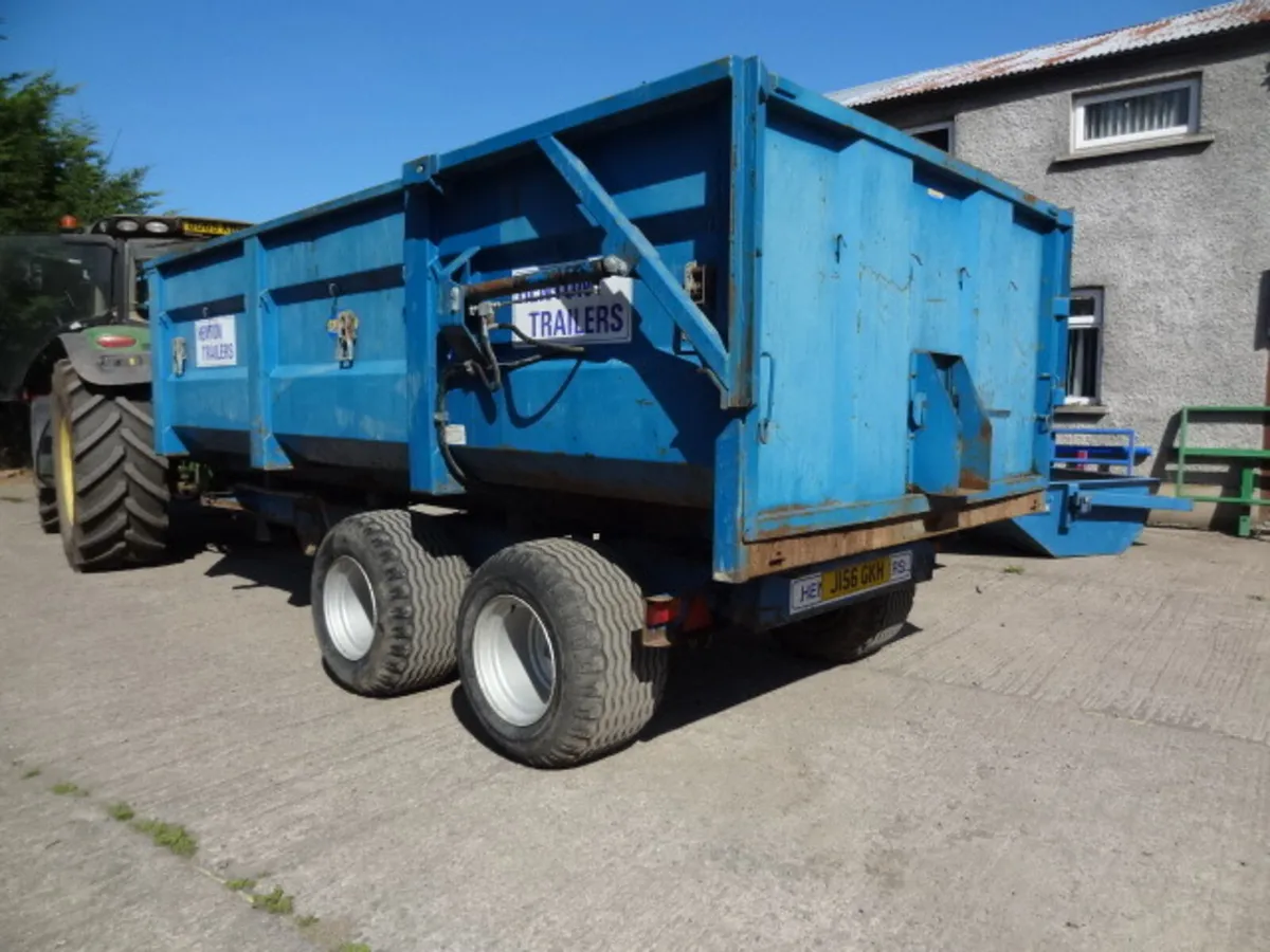 Henton 10T Tipping Grain Trailer Floatation Wheels - Image 2