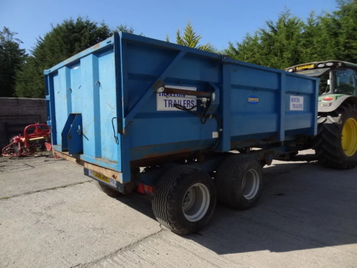 Henton 10T Tipping Grain Trailer Floatation Wheels - Image 3