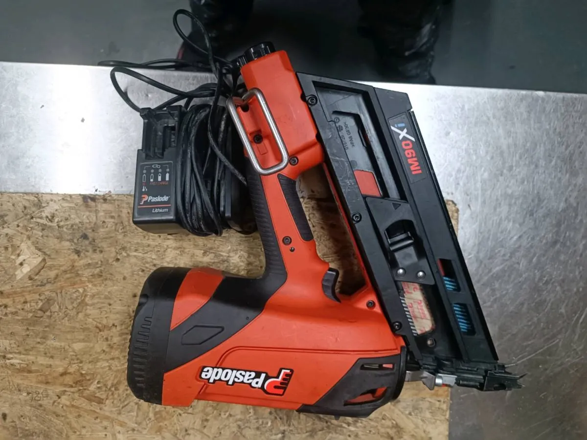 Paslode im90xi first fix gun