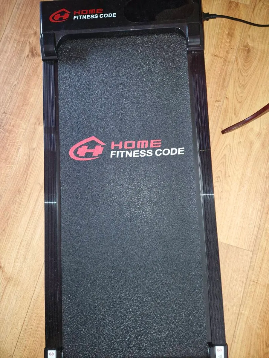 Treadmill - Image 1
