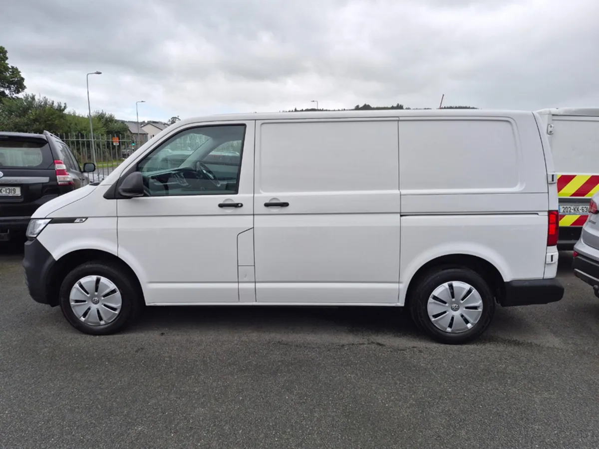Volkswagen Transporter 30 PVS TDI 150HP M T6 MANUA - Image 2