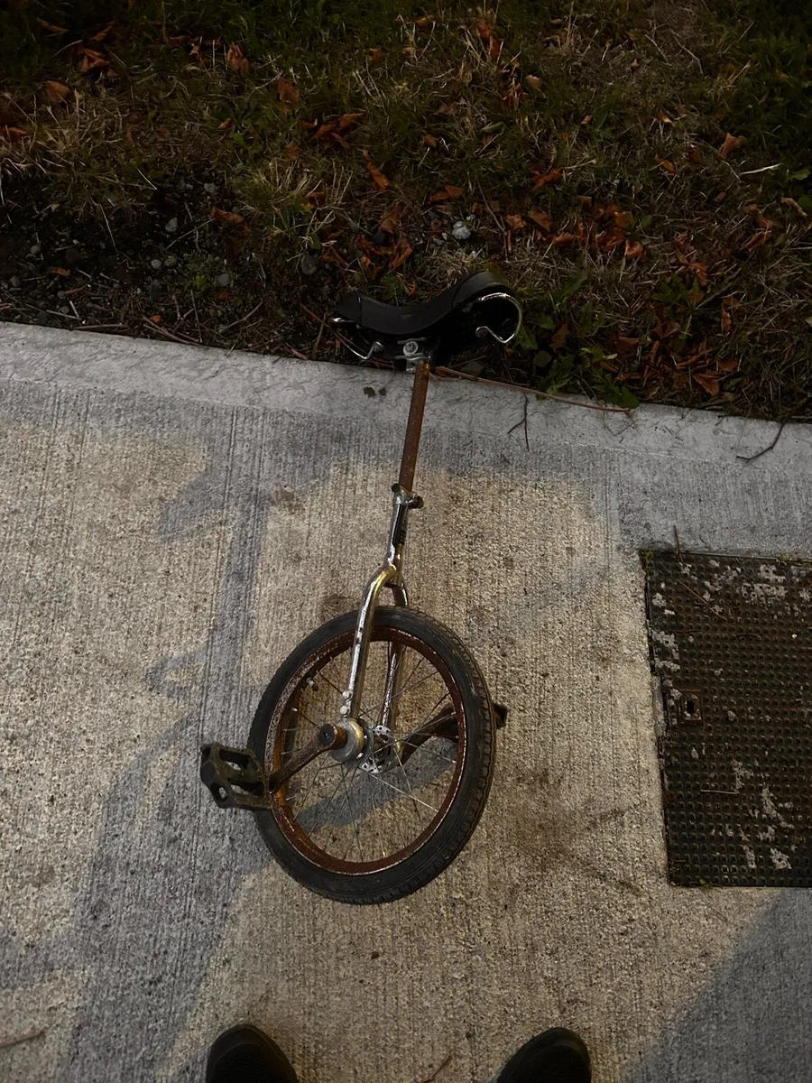 Vintage unicycle - Image 2