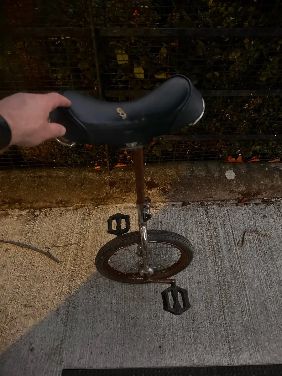 Vintage unicycle - Image 3