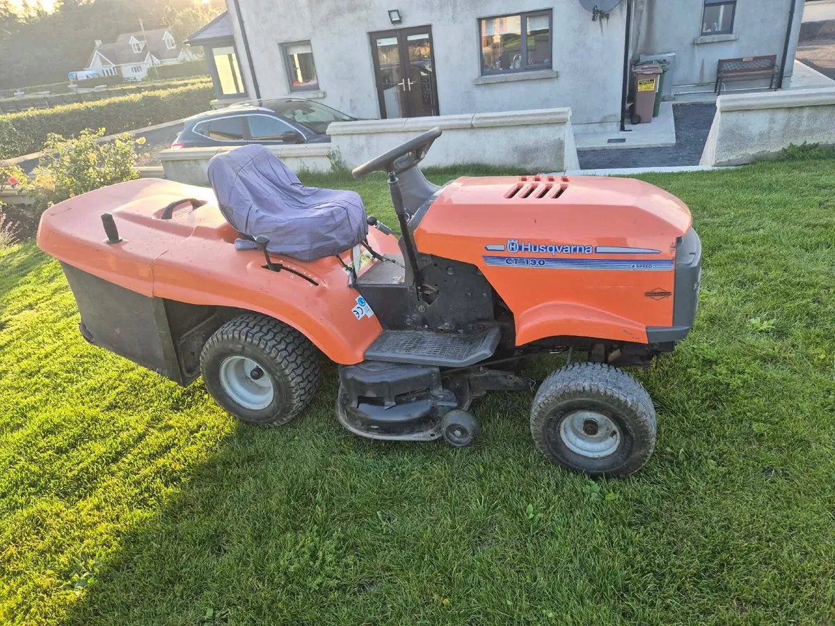 Husqvarna CT 130 Ride On Lawnmower - Image 2