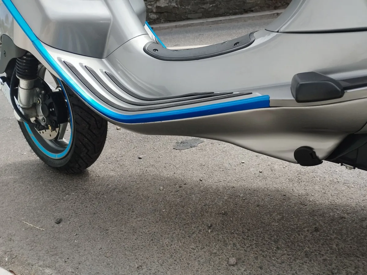 Vespa Electric 50 cc - Image 3