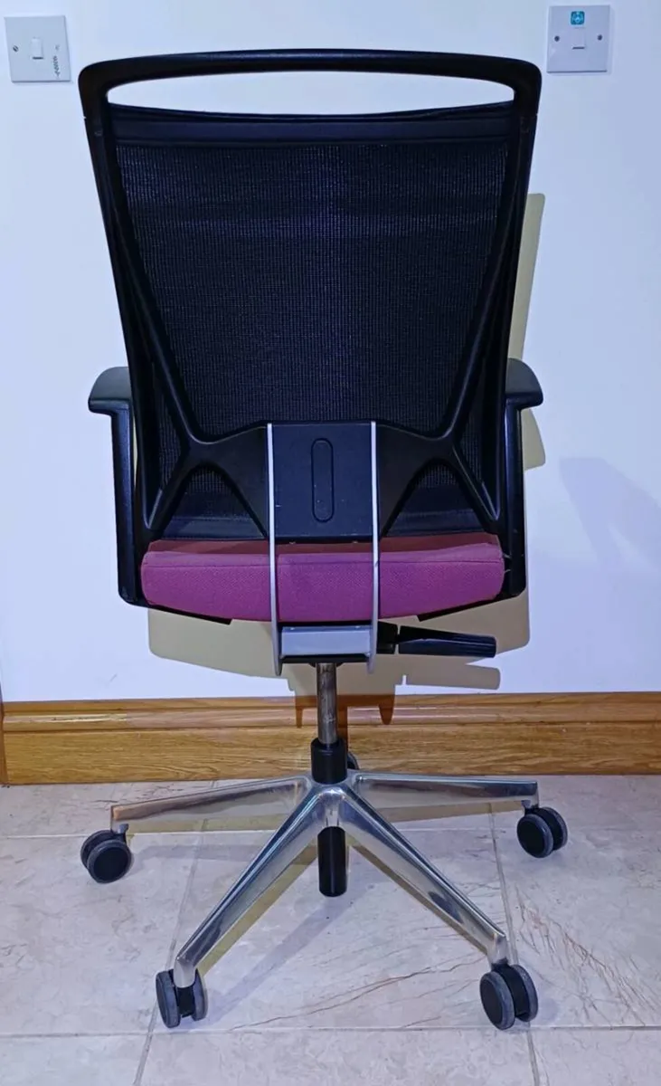KASTEL Executive Office Chairs - Pink - Image 4