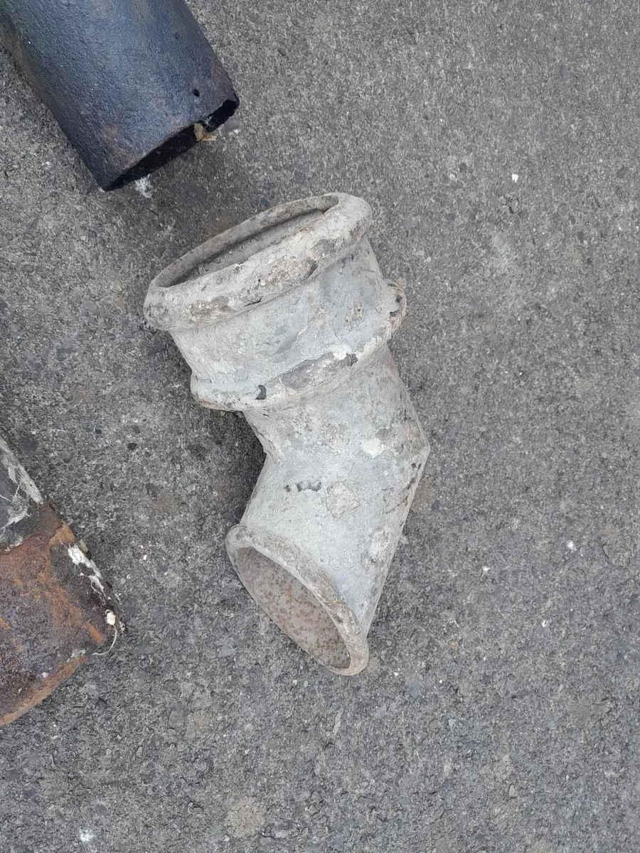 Cast Iron Downpipes - Image 4