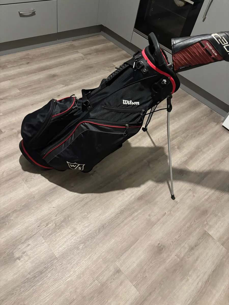 Wilson staff stand bag - Image 1
