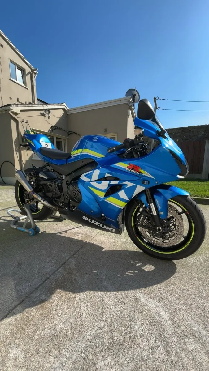 2017 GSXR 1000 - Image 2