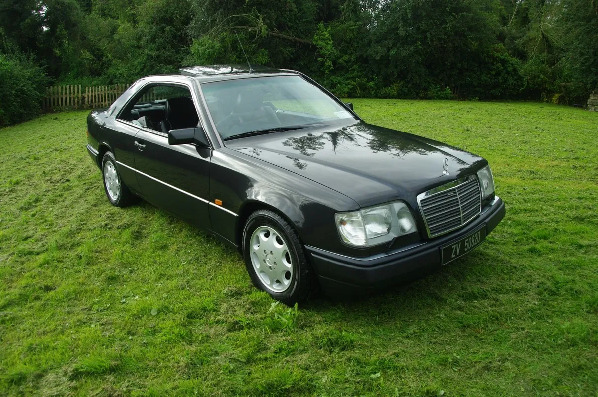 Mercedes-Benz E-Class 1995 - Image 1
