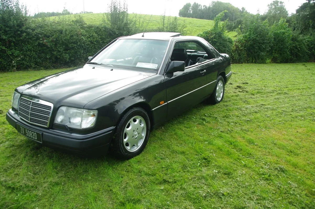 Mercedes-Benz E-Class 1995 - Image 2