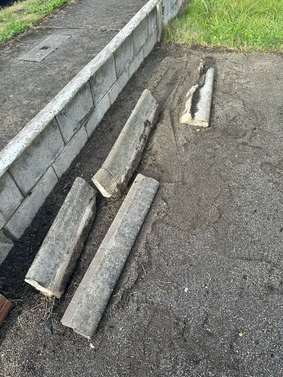 FREE - Concrete Garden Edging - 4 pieces - Image 1