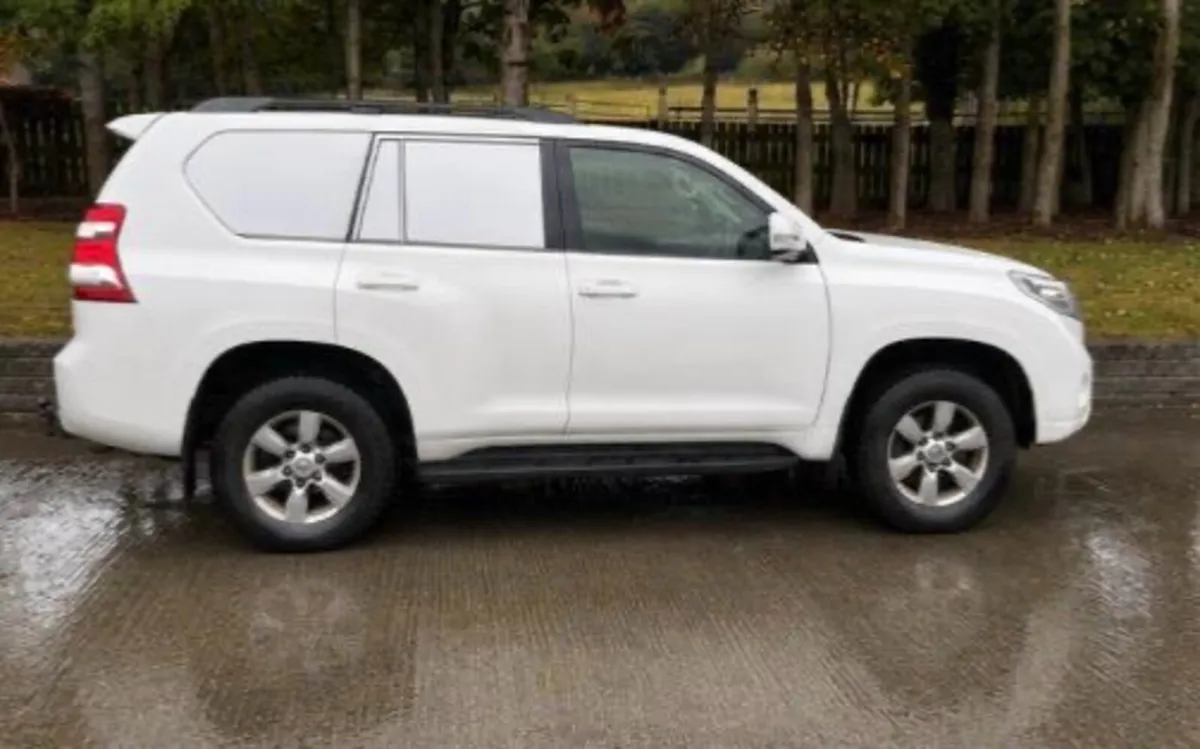 2017 Toyota Land Cruiser LWB 2-Seat Commercial - Image 1
