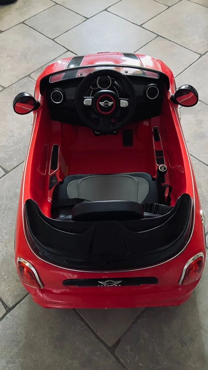 Mini Cooper electric car for small kids - Image 3