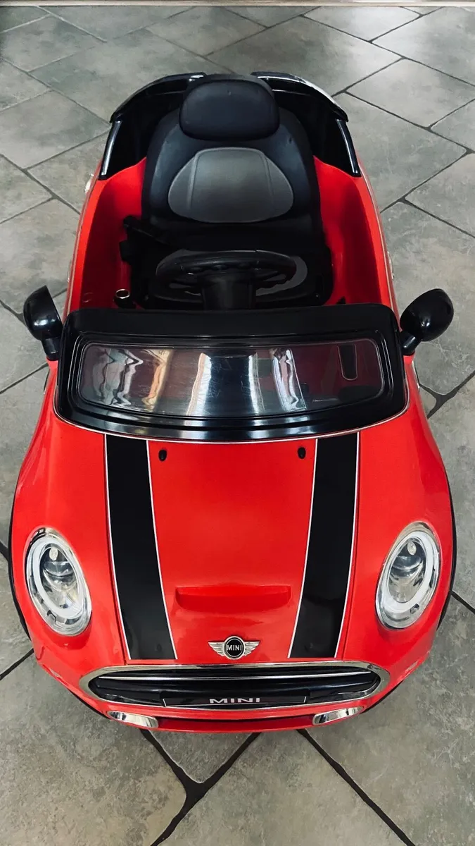 Mini Cooper electric car for small kids - Image 2