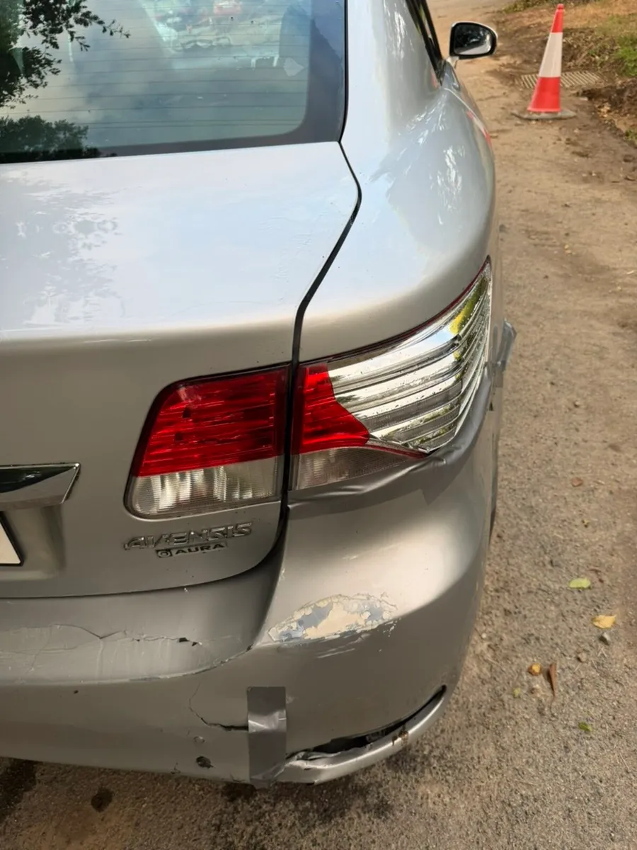 Toyota Avensis 2l D4D Diesel - Image 3