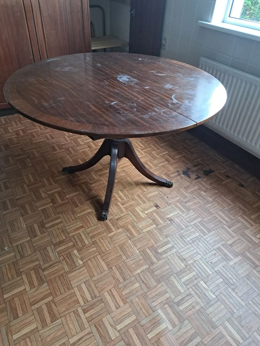Expandable antique table - Image 1