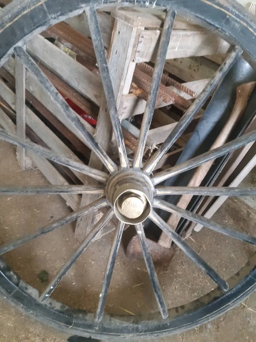 Tub trap wheels, axle and shafts - Image 2