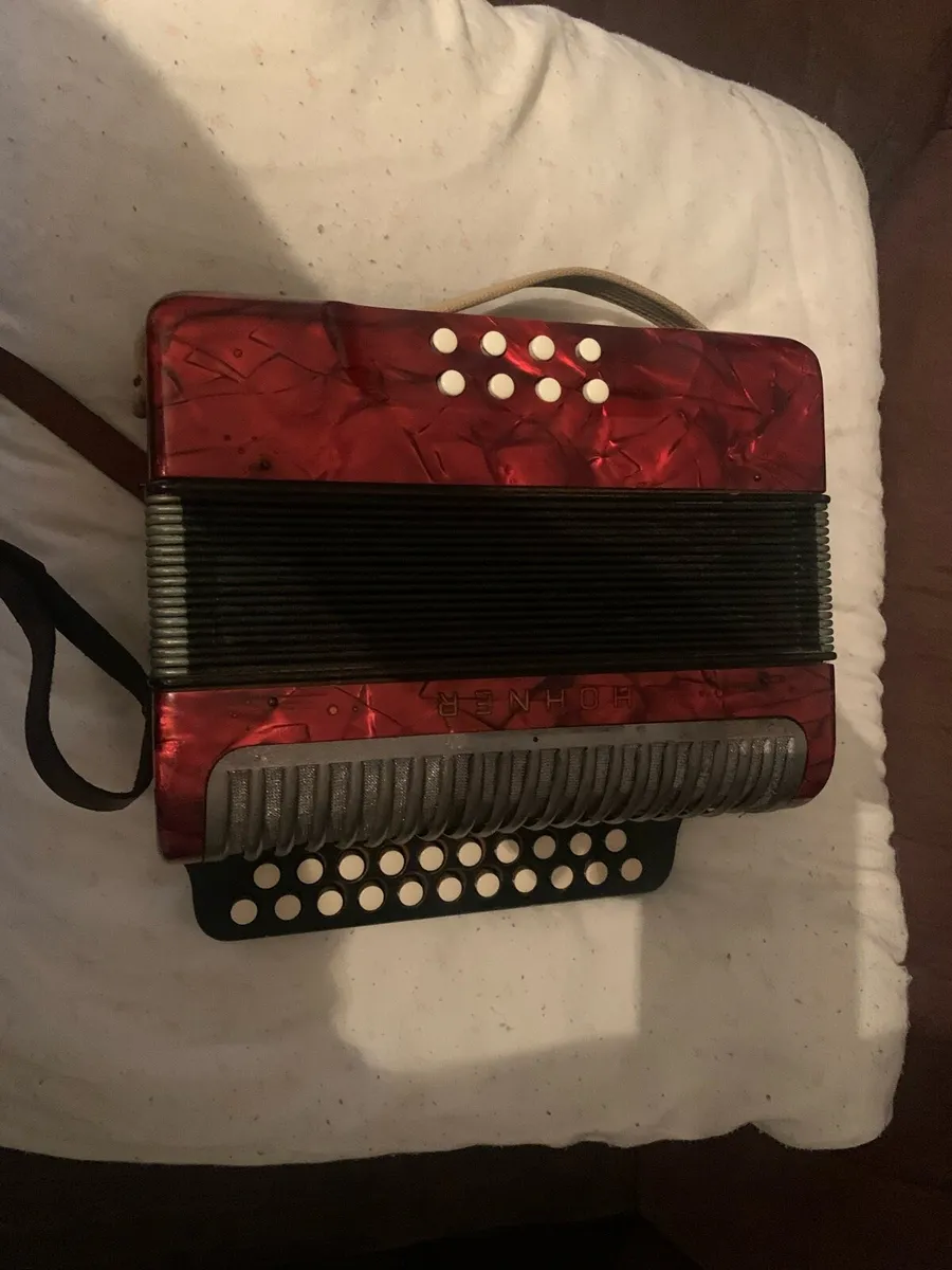 Music accordion - Image 1