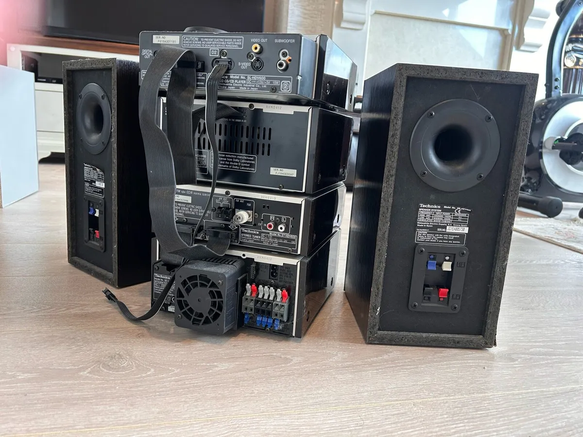 TECHNICS Hi-Fi w/ Speakers, CD, DVD, Cassette, Aux - Image 4