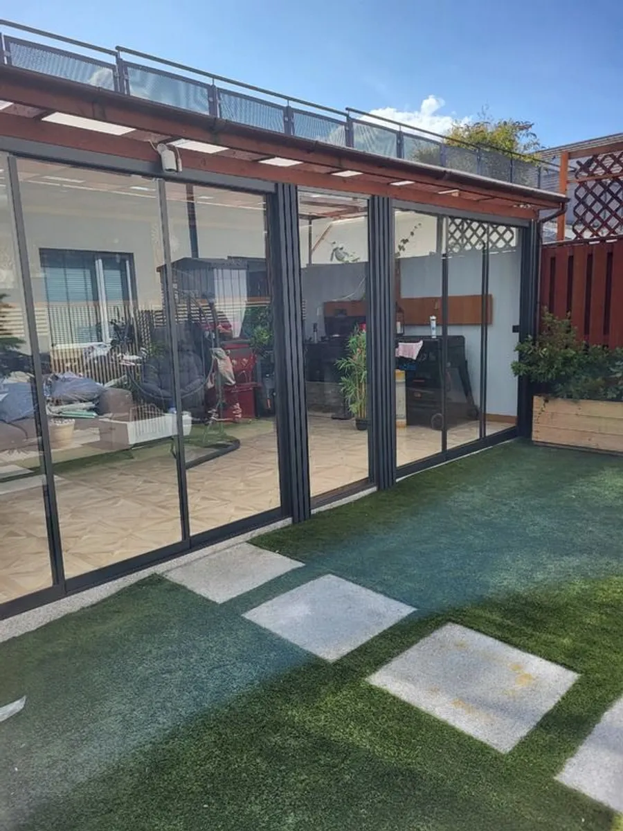 Sliding Doors - Image 3