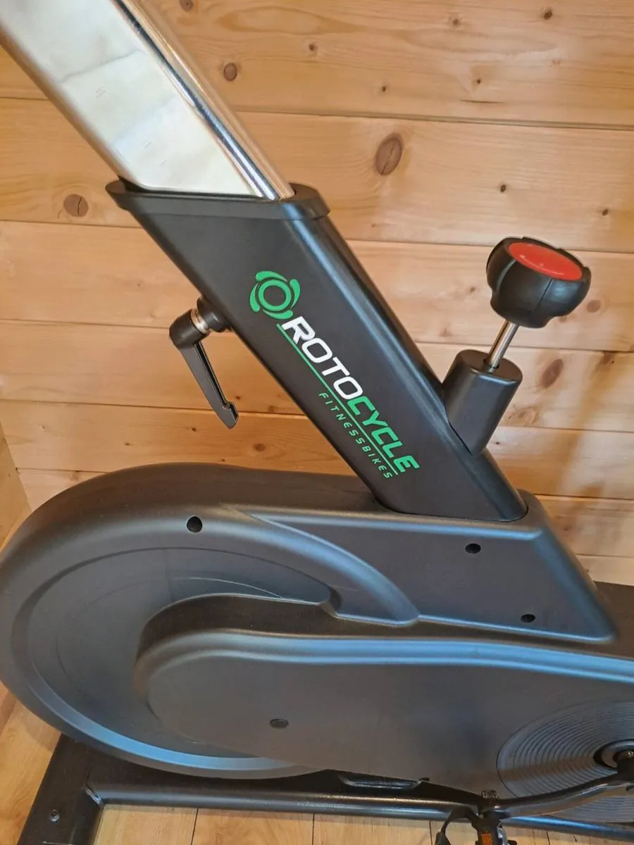 Spin bike commercial grade - Image 2