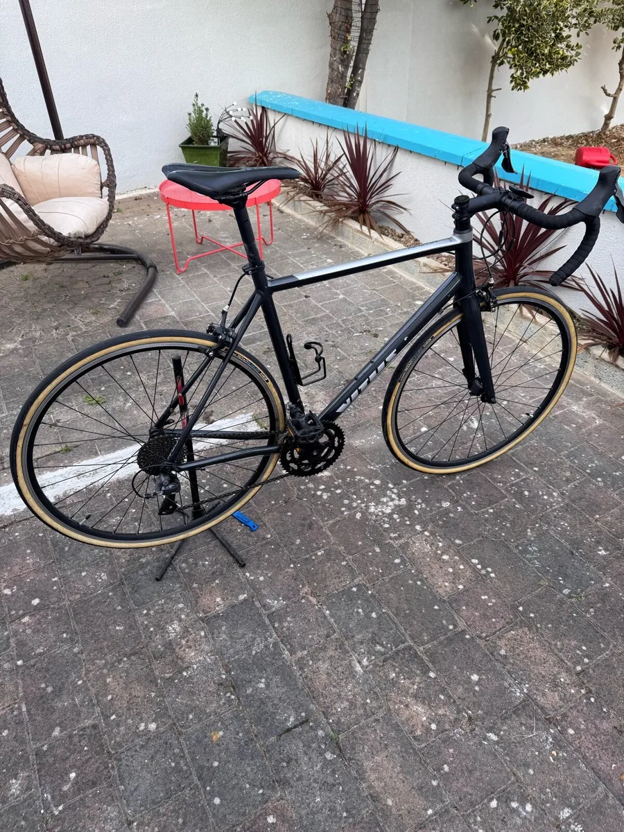 Vitus Razor Road Bike - Image 2