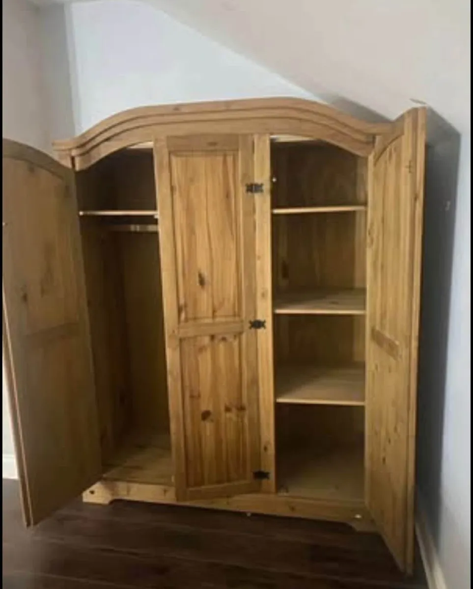 Wardrobe - Image 2