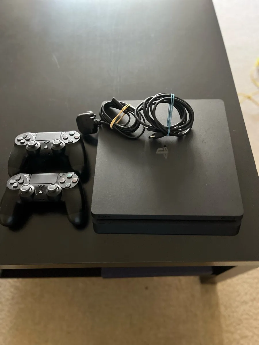 PS4 - Image 1